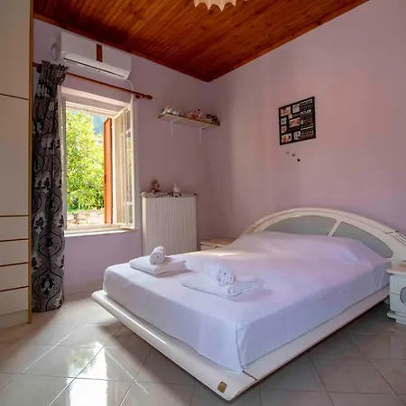 Laconian Collection #mystras Residence#